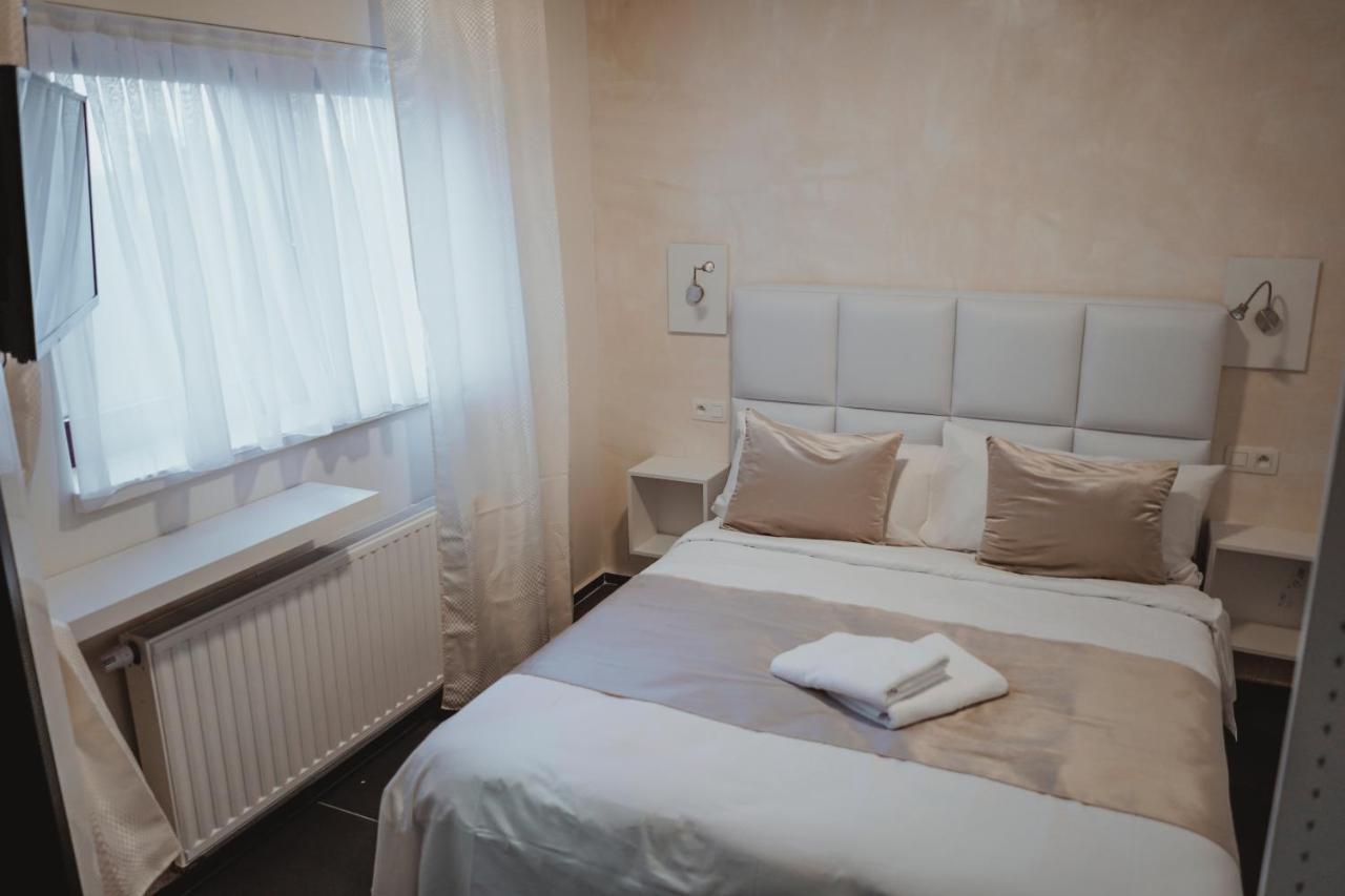 Hotel Onyx Expo Jette 外观 照片