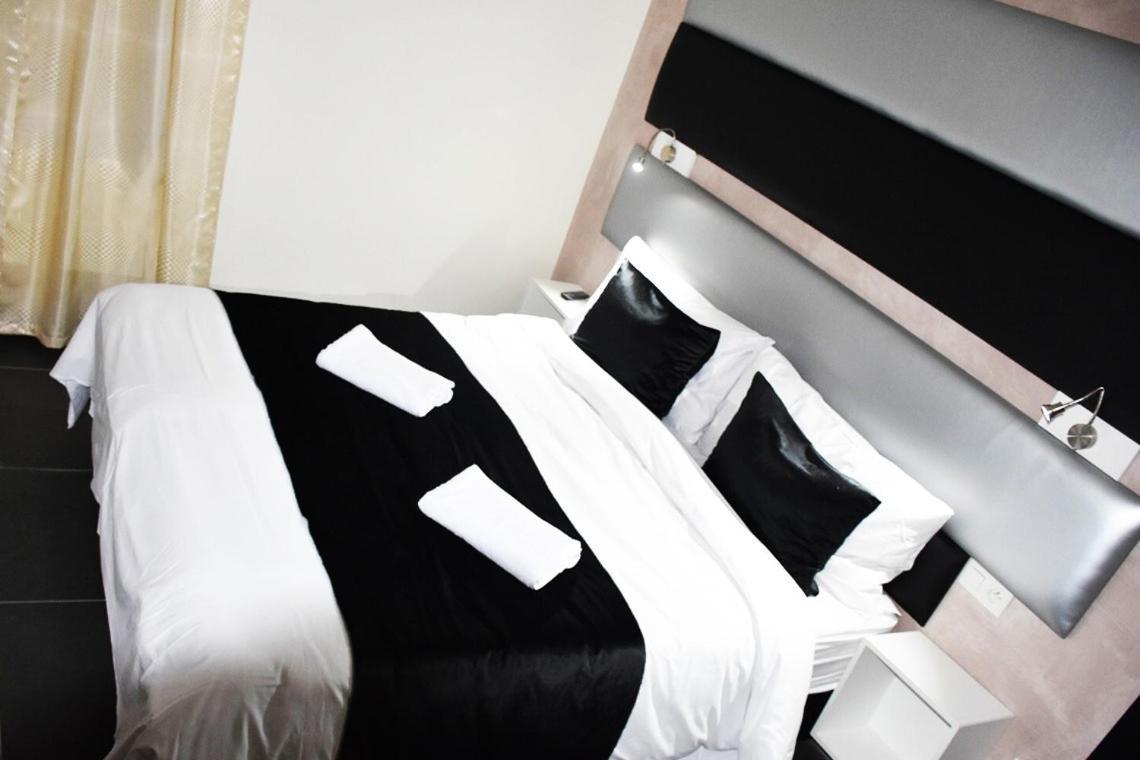 Hotel Onyx Expo Jette 外观 照片