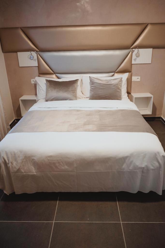 Hotel Onyx Expo Jette 外观 照片